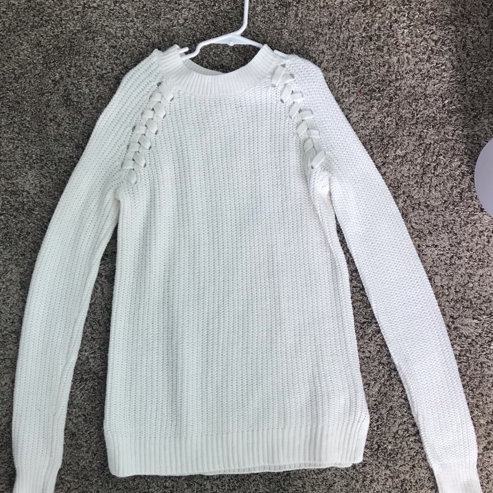 Women’s white sweater
